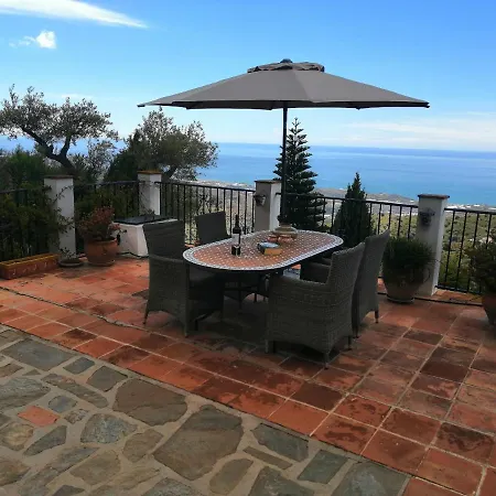 Вилла La Montana Del Oro